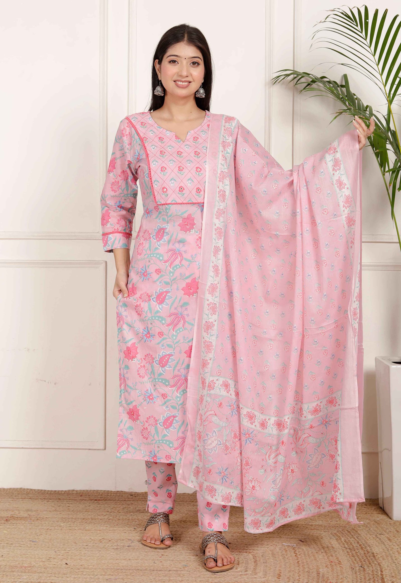 Graceful pink  Floral cotton suit set 